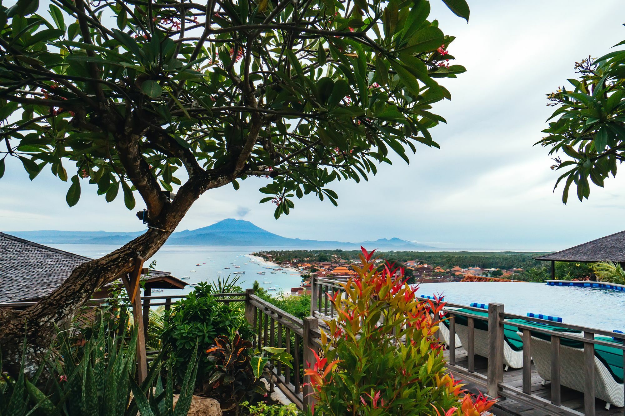 Jenggala Hill Hotell Nusa Lembongan Eksteriør bilde